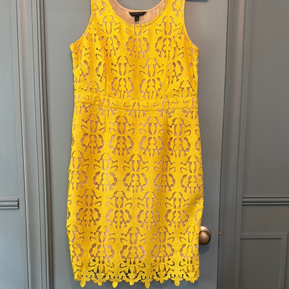 Banana Republic Yellow Lace Sheath Dress - Sleeveless Elegant Day-to-Evening